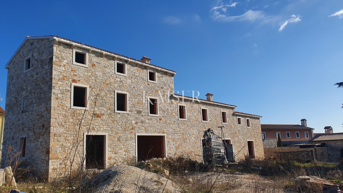 Istria - Lovreč, villa in pietra con vista mare
