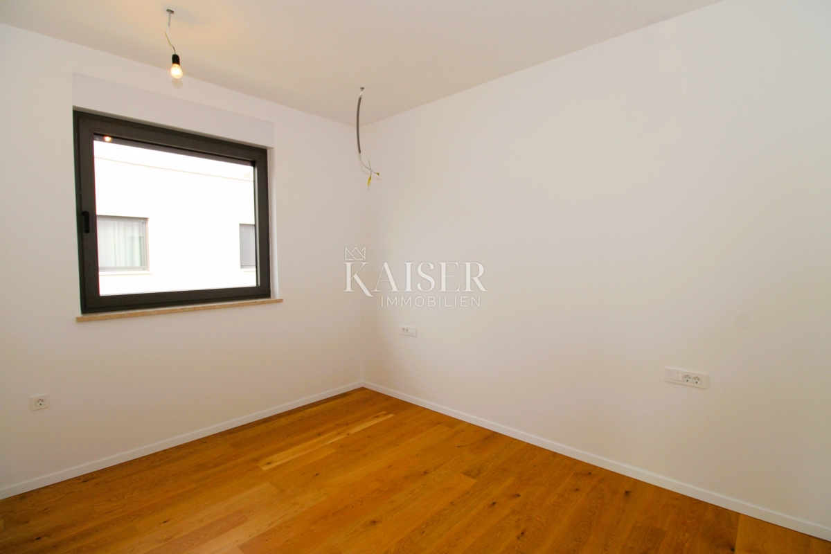 Istria, Rovigno - appartamento moderno di 95m2 con parcheggio