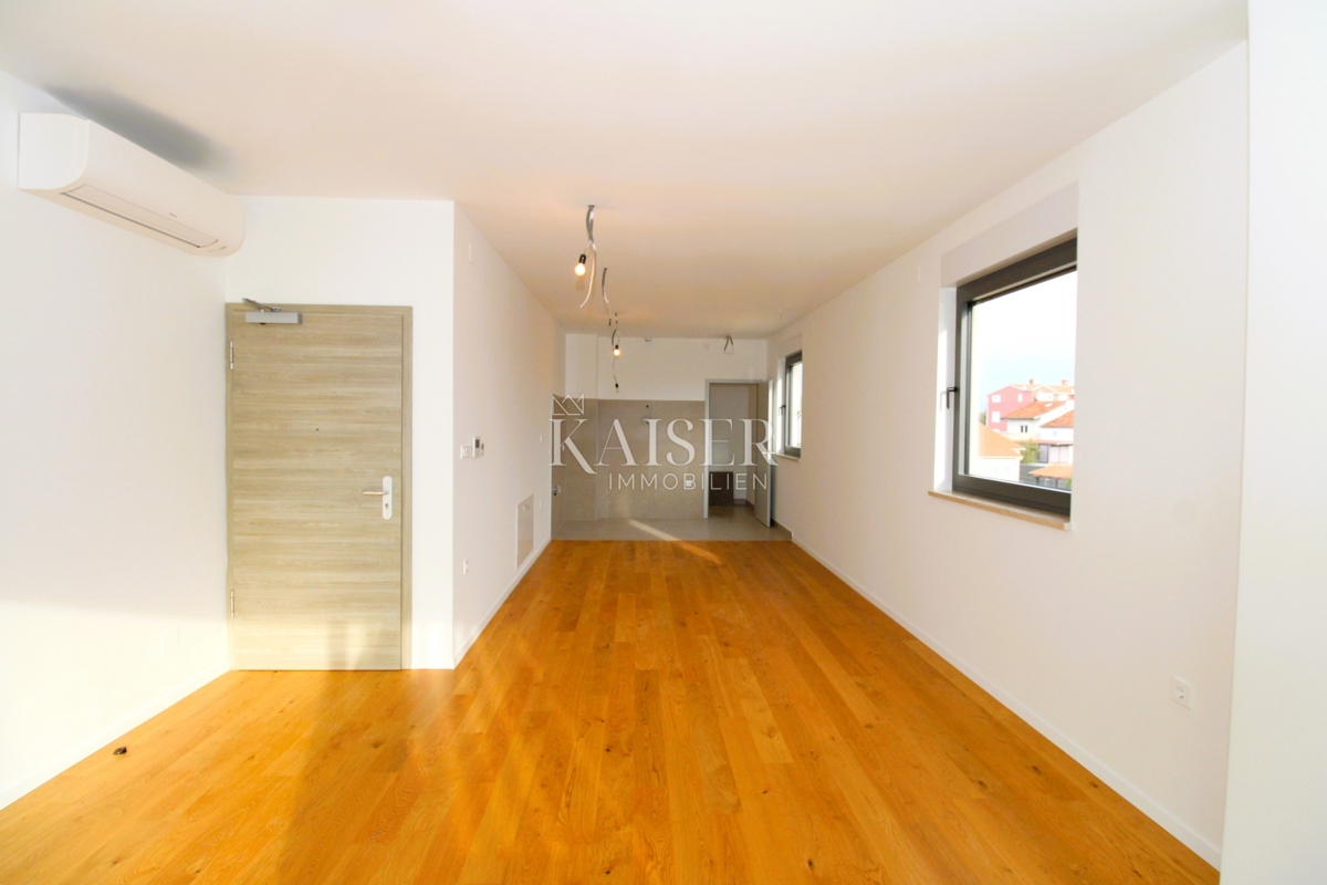 Istria, Rovigno - appartamento moderno di 95m2 con parcheggio