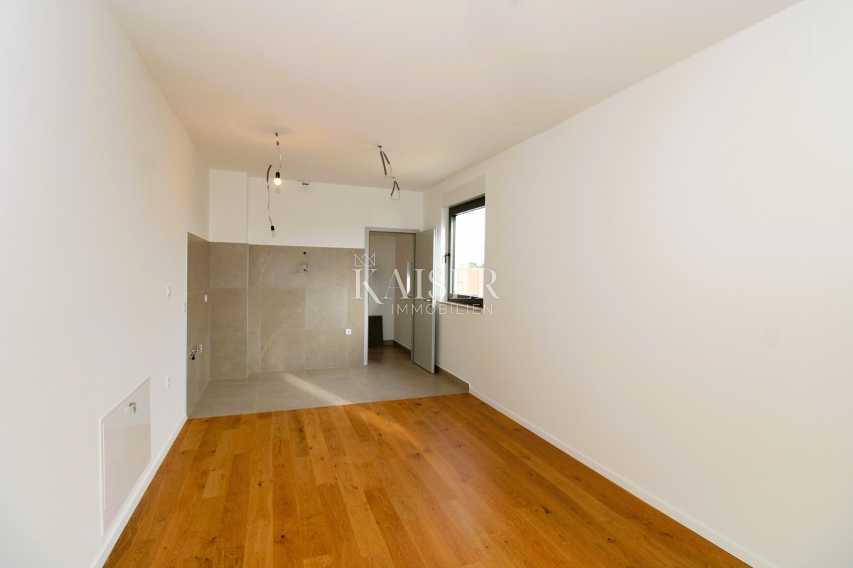 Istria, Rovigno - appartamento moderno di 95m2 con parcheggio