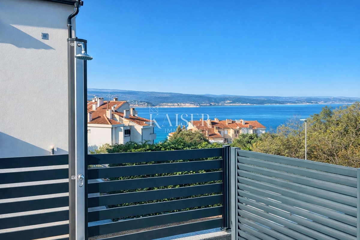 Crikvenica - esclusivo appartamento con due camere da letto di 70 m2 con piscina