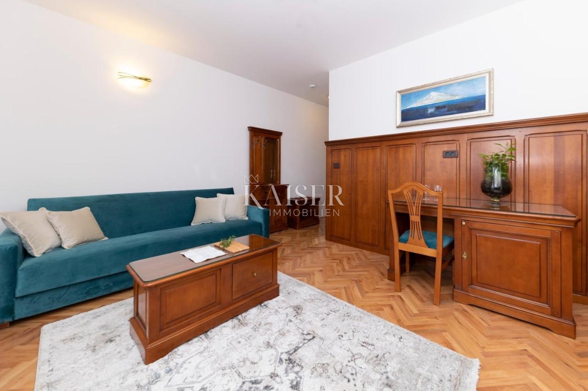 Hotel sul mare vicino a Sebenico