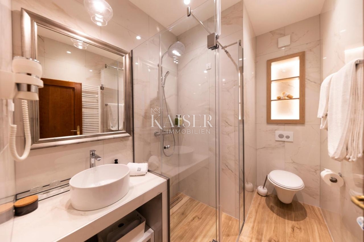 Hotel sul mare vicino a Sebenico