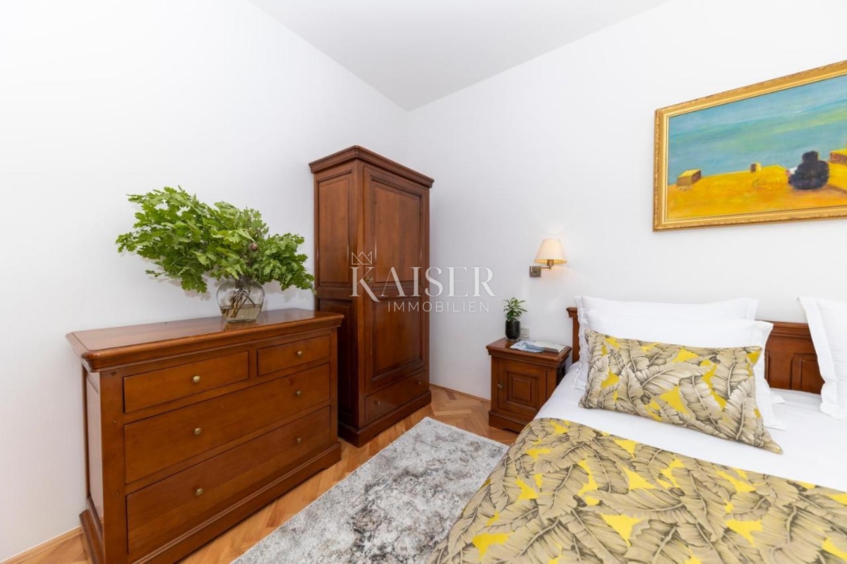 Hotel sul mare vicino a Sebenico