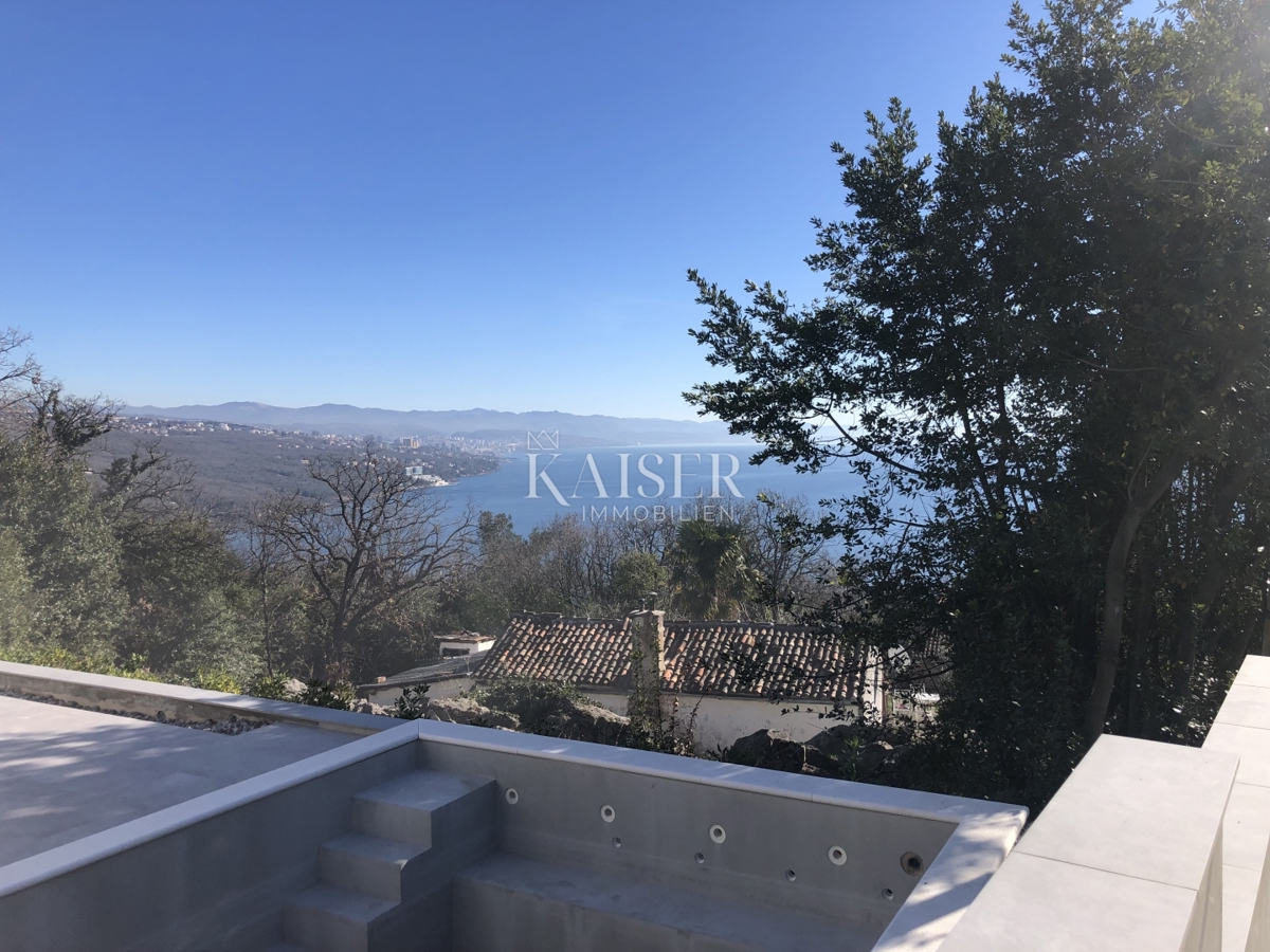 Opatija, Pobri - antico con potenziale in una splendida posizione