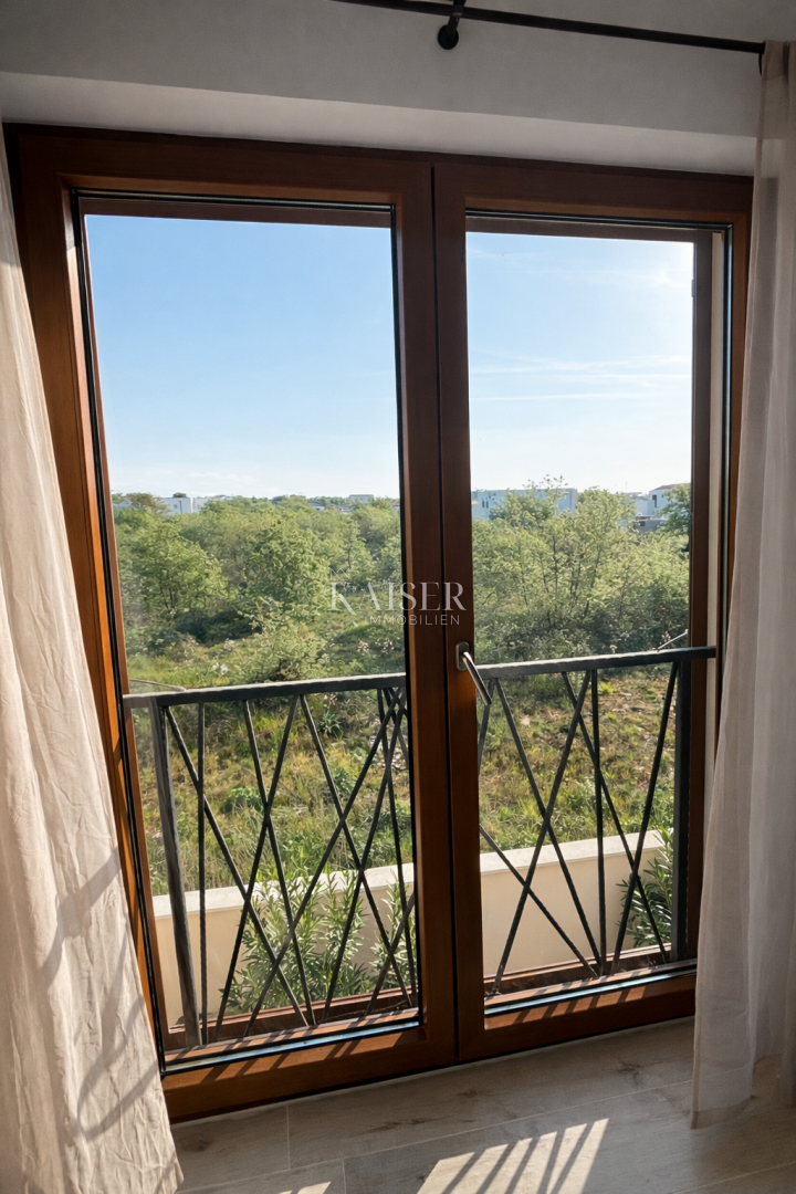 Zara – Murvica | Casa moderna con piscina e ampio giardino