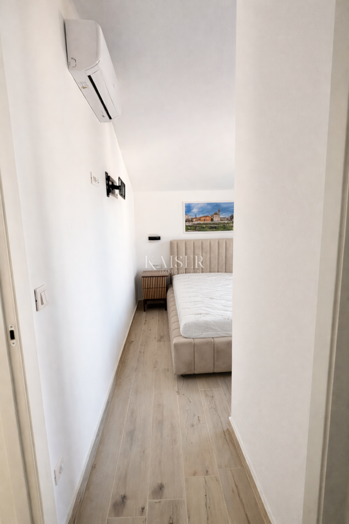 Zara – Murvica | Casa moderna con piscina e ampio giardino