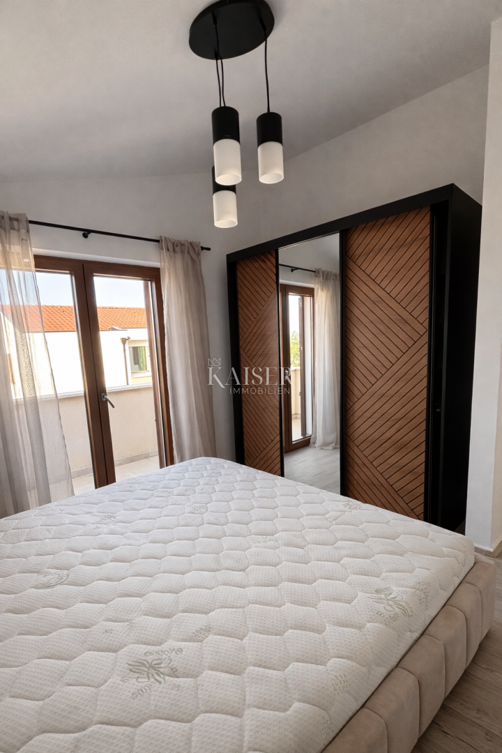 Zara – Murvica | Casa moderna con piscina e ampio giardino