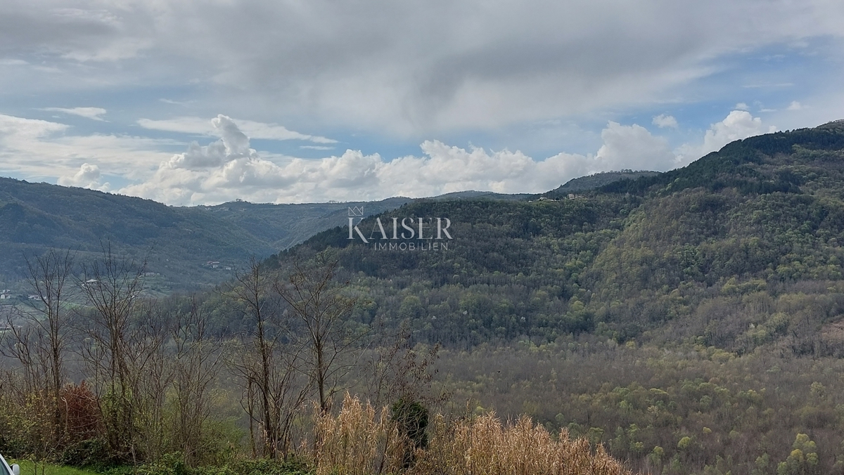 Земля під забудову Motovun, 1.062m2