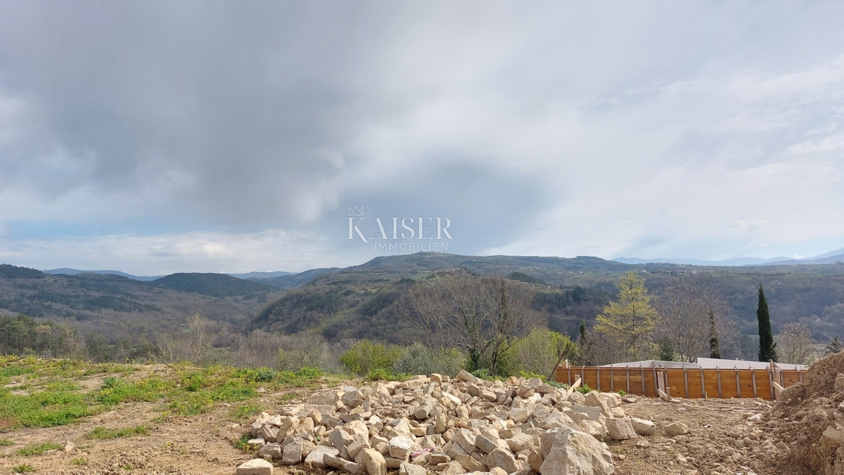 Земля під забудову Motovun, 1.062m2