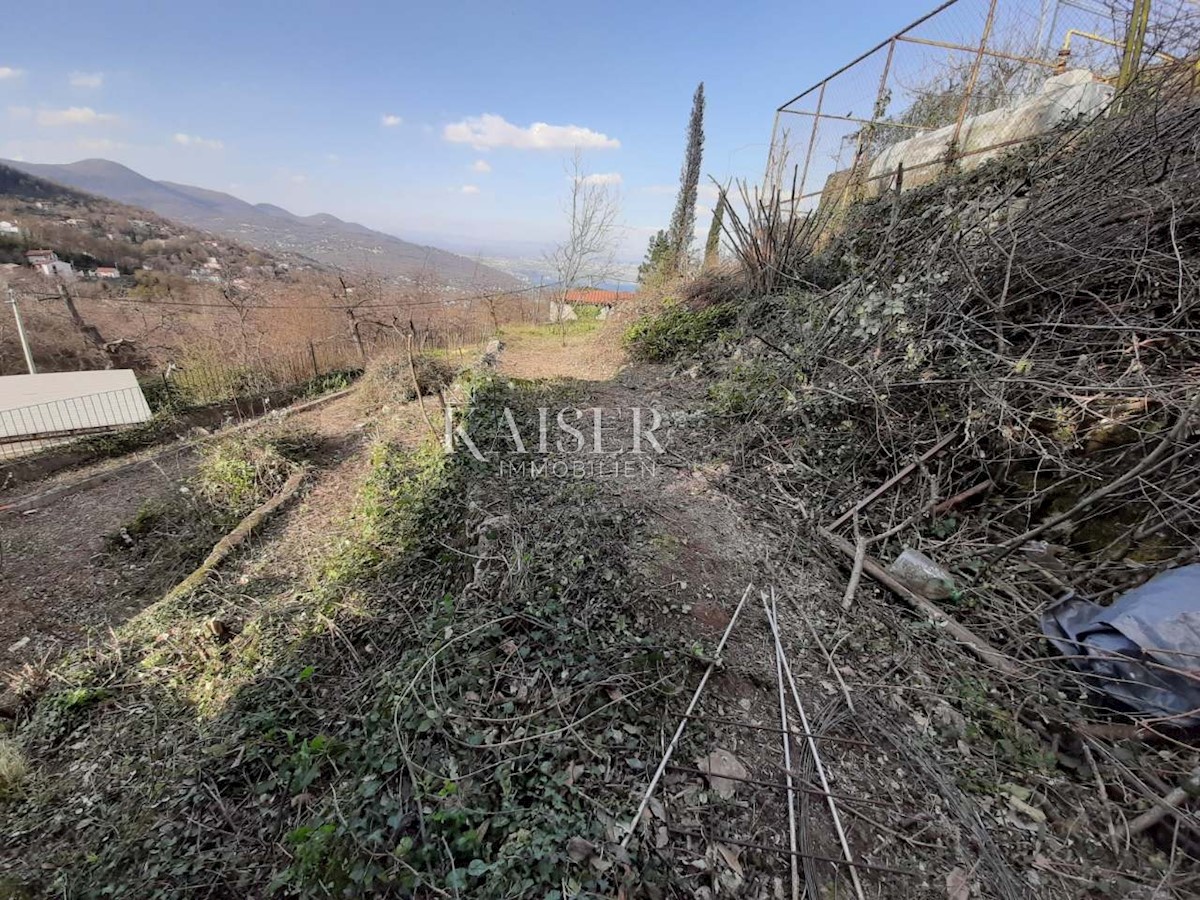 Lovran, Liganj - Terreno con parziale vista mare