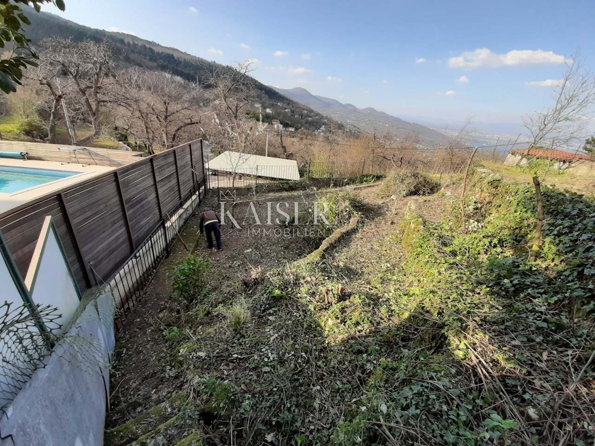 Lovran, Liganj - Terreno con parziale vista mare