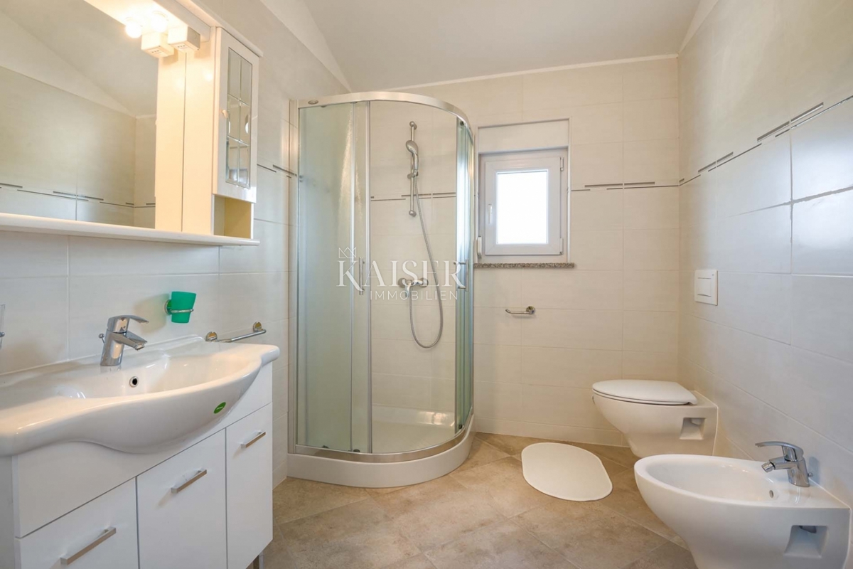 Istria - Kaštelir, villa con piscina, vista mare 1