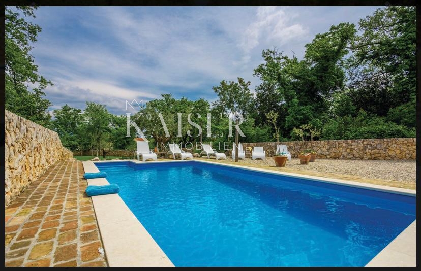 Isola di Krk, Dobrinj - vecchia casa ristrutturata 170 m2