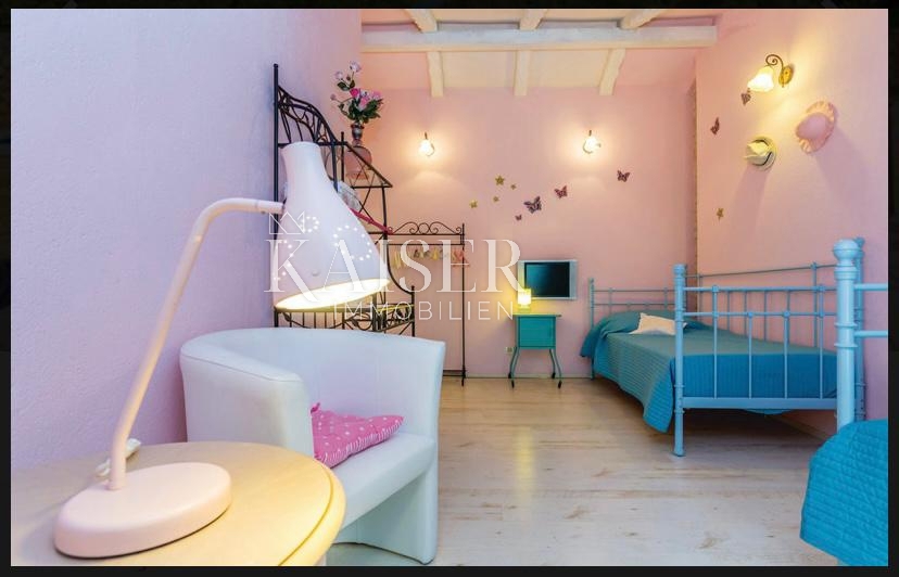 Isola di Krk, Dobrinj - vecchia casa ristrutturata 170 m2