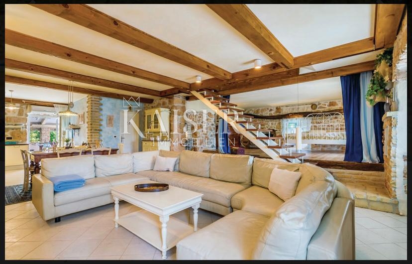 Isola di Krk, Dobrinj - vecchia casa ristrutturata 170 m2