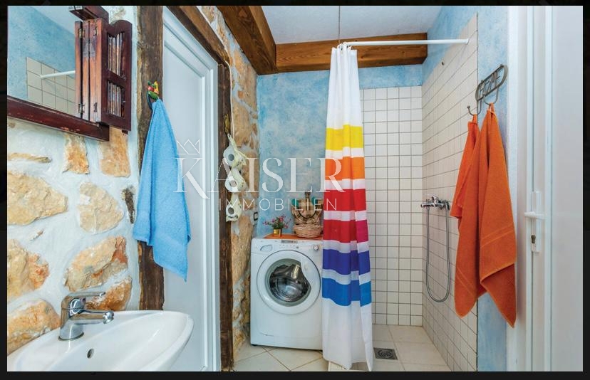 Isola di Krk, Dobrinj - vecchia casa ristrutturata 170 m2