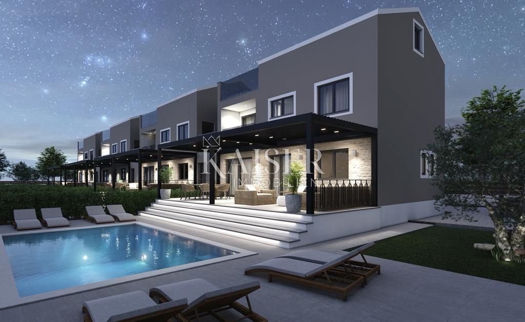 Istria, Parenzo, casa con piscina, dintorni di Parenzo