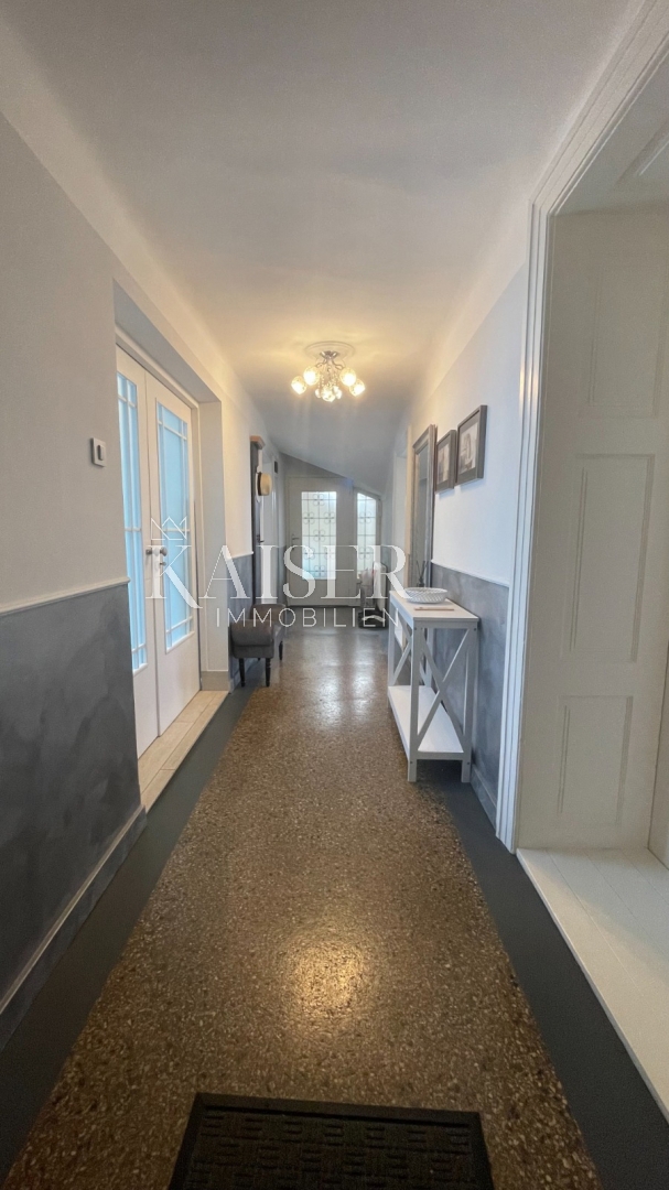 Abbazia, Lovran - Piano di una villa storica con 2 appartamenti a 100 m dal mare