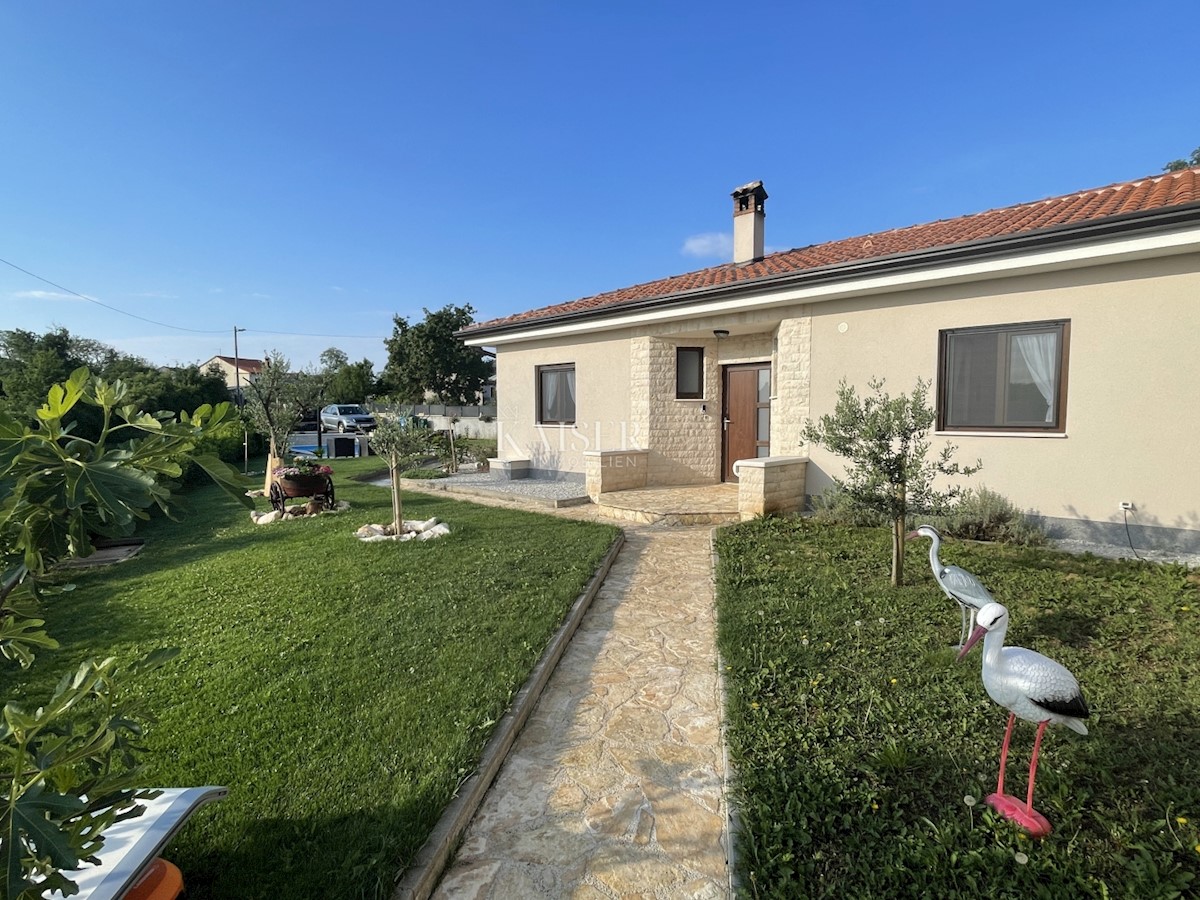 Istria - Visignano, affascinante casa con piscina