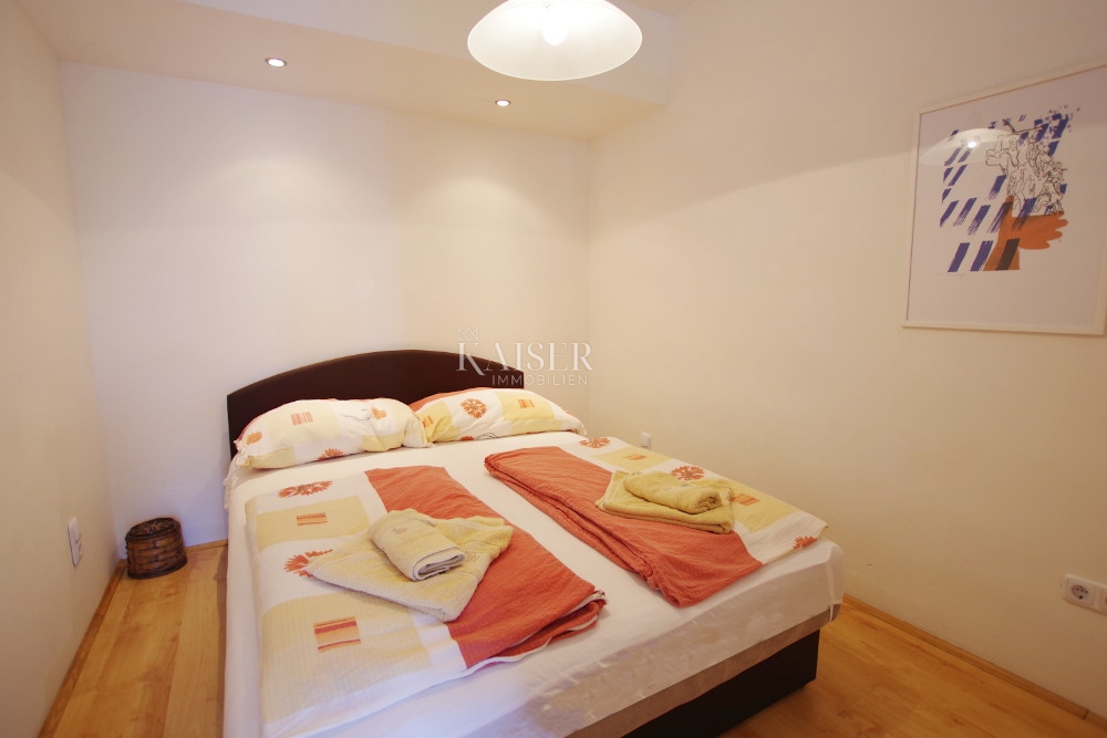 Rabac - casa plurifamiliare con piscina, 500 m2