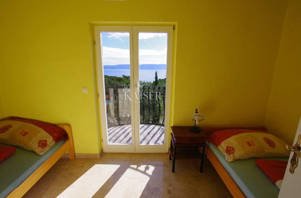 Rabac - casa plurifamiliare con piscina, 500 m2