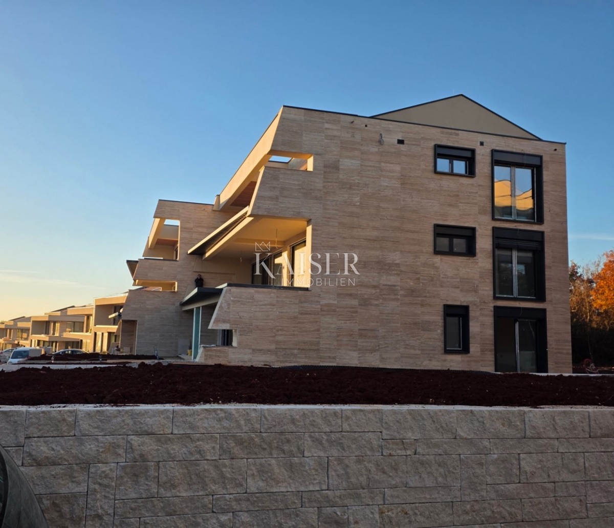 Istria, Umago - appartamento di lusso a 100 m dal mare