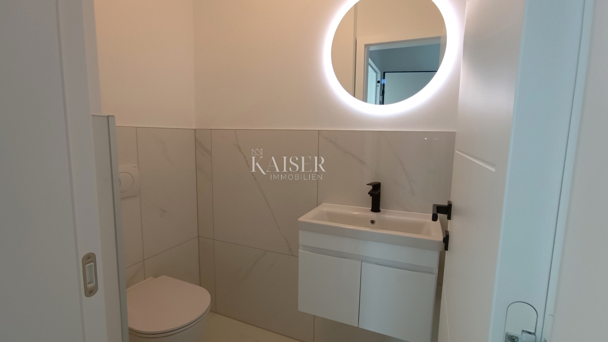 Malinska, Isola di Krk - appartamento 107m2 con vista mare