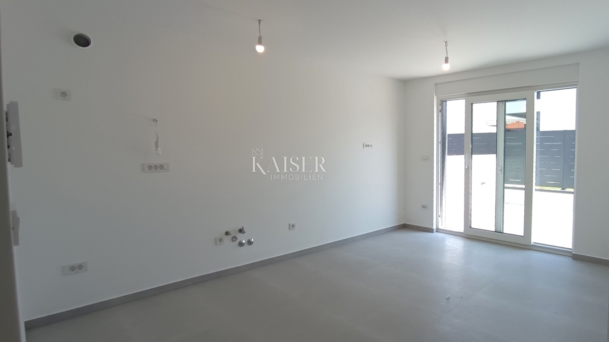 Malinska, Isola di Krk - appartamento 107m2 con vista mare