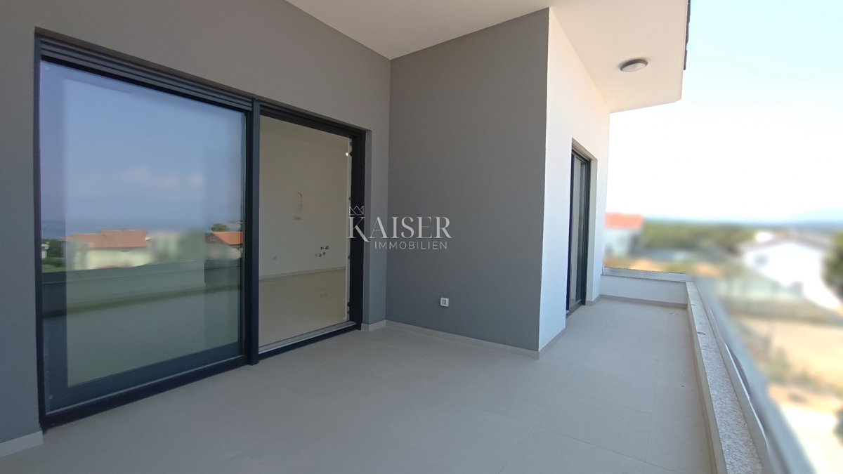 Malinska, Isola di Krk - appartamento 107m2 con vista mare
