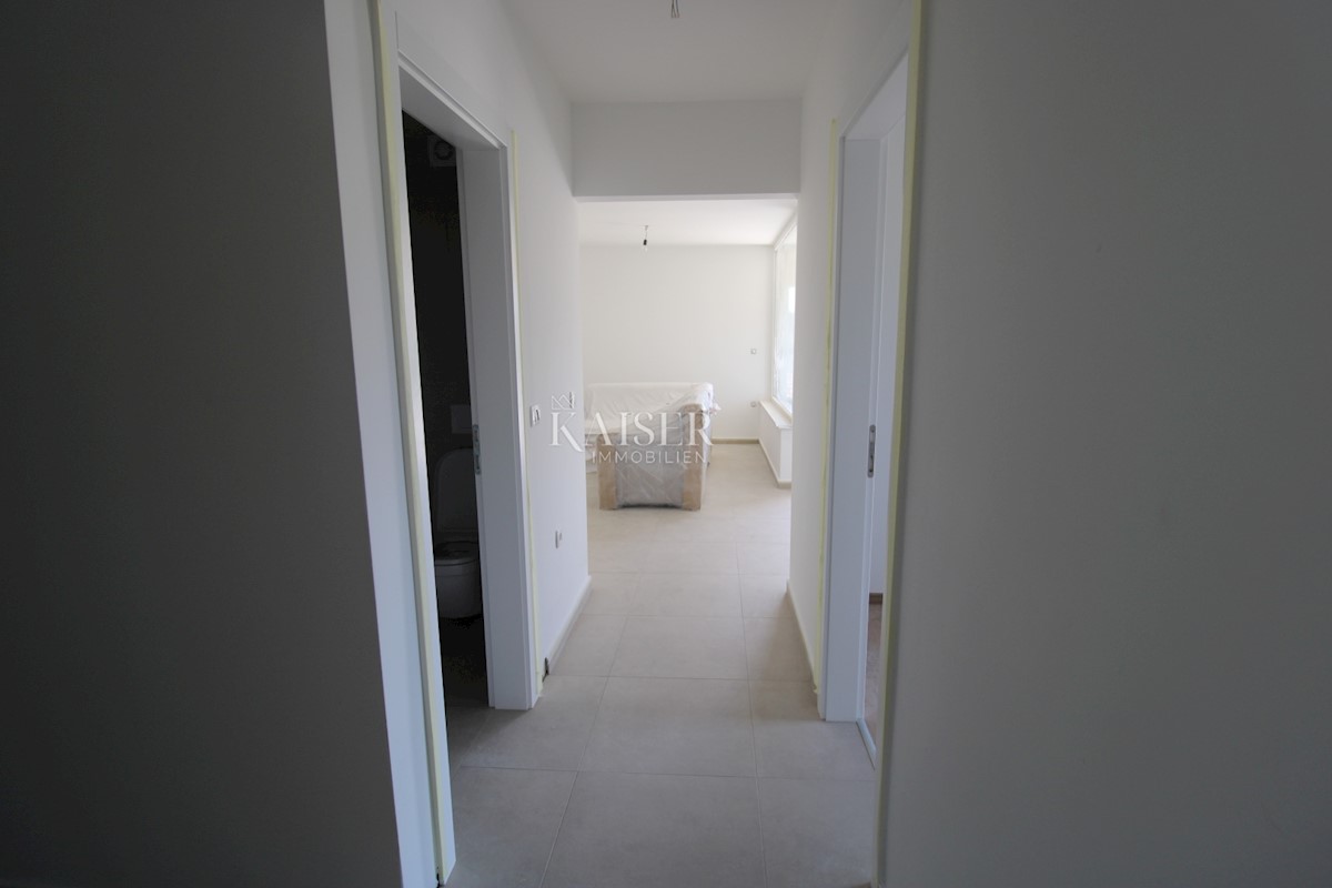 Labin, centro - appartamento di 2 camere da letto con terrazzo, 76 m2