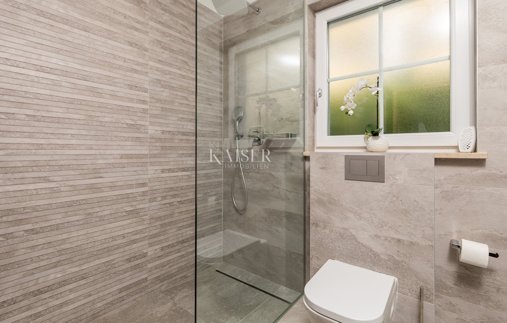 Kornić, Isola di Krk - villa 121m2 con vista mare e piscina