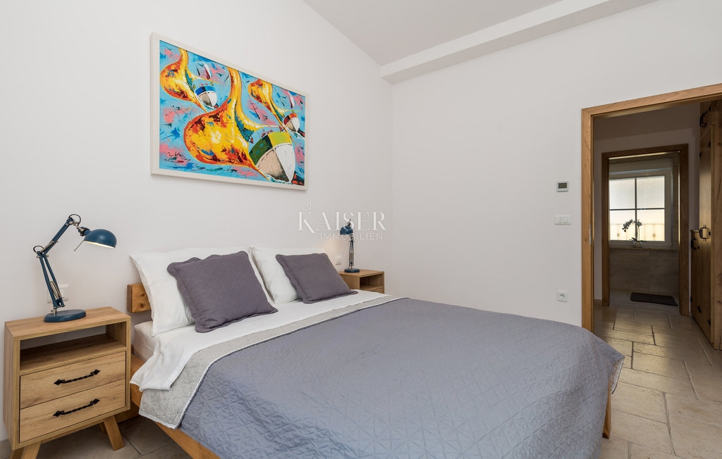 Kornić, Isola di Krk - villa 121m2 con vista mare e piscina