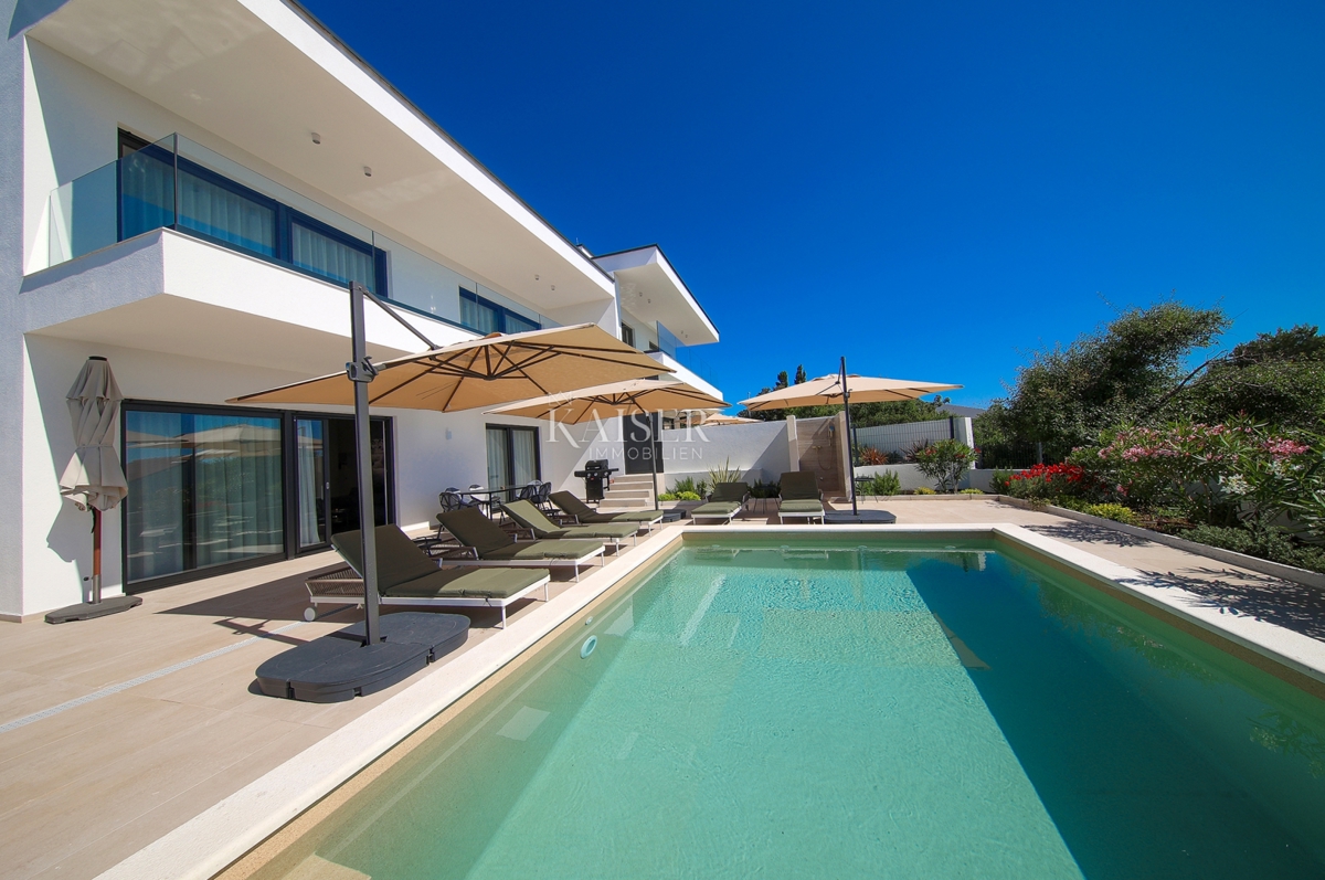 Ville Lun, Novalja, 145m2
