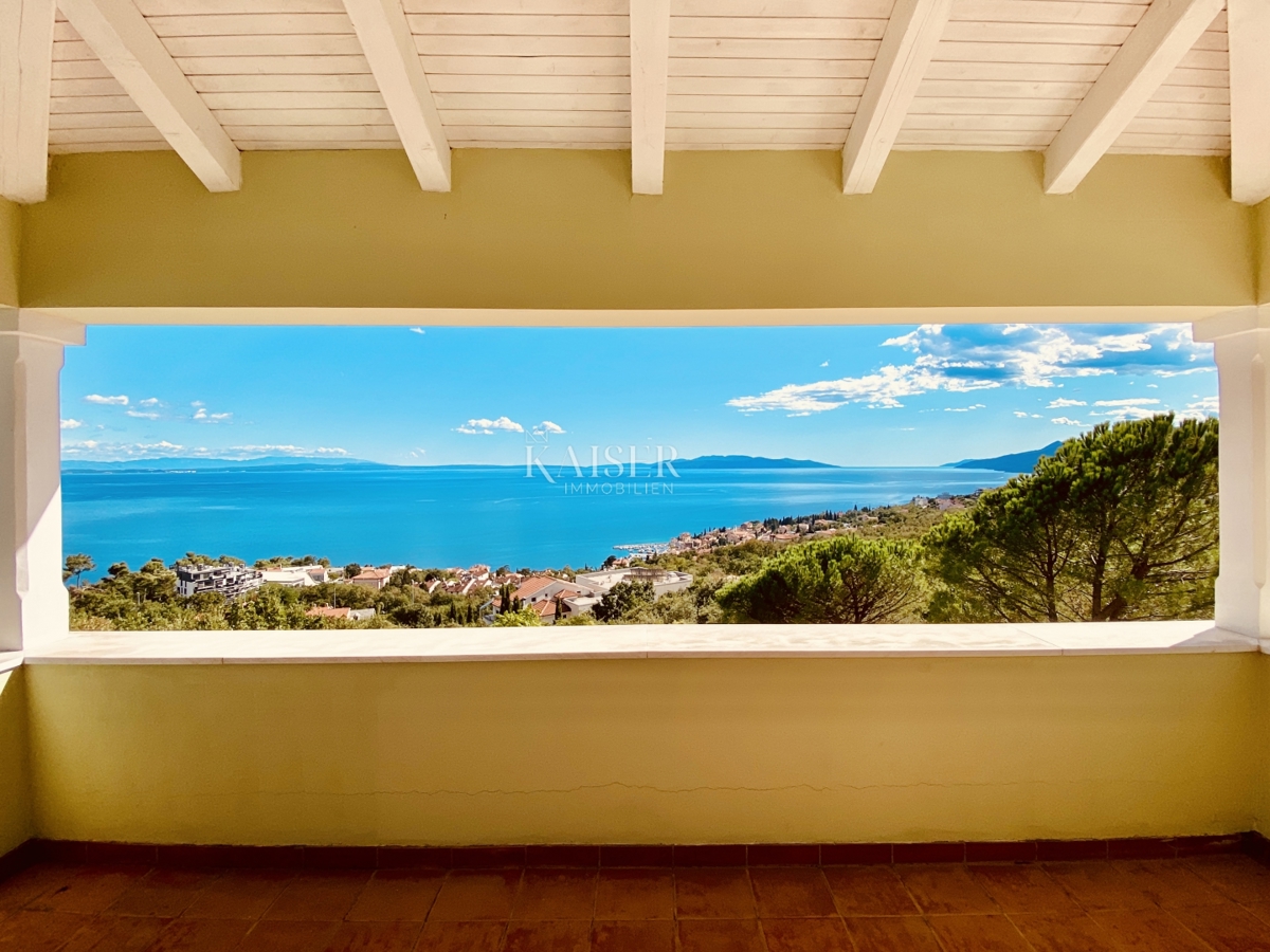 Opatija, Pobri - villa su 4300 m2 con una vista fantastica