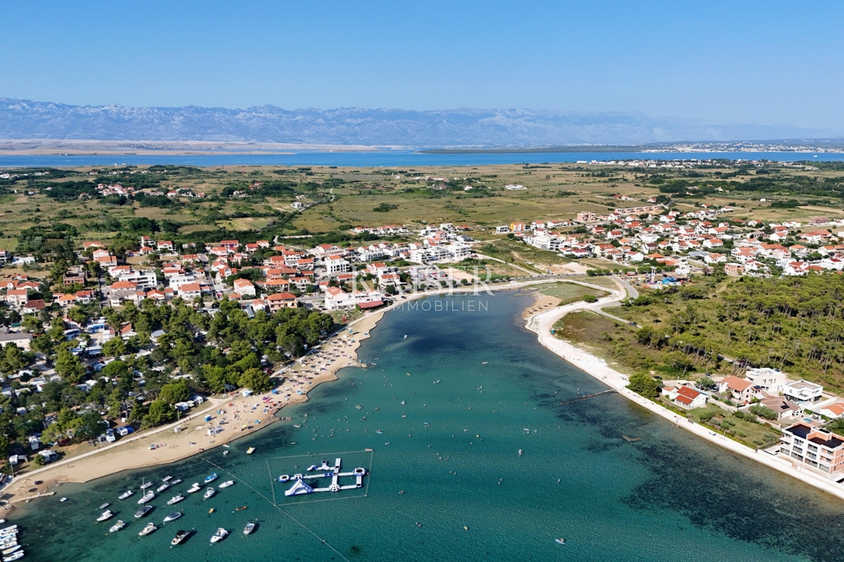  Zara, Privlaka, appartamento duplex con giardino privato, a 400 metri dal mare