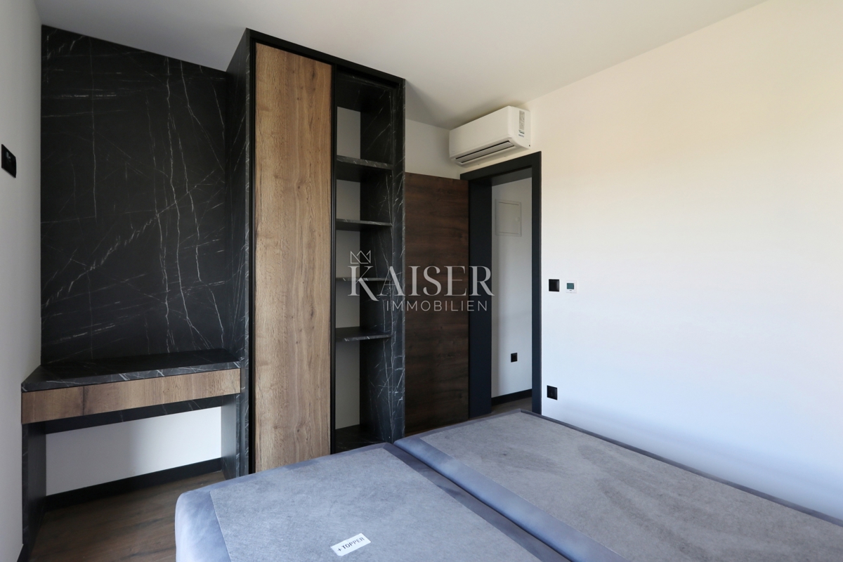  Zara, Privlaka, appartamento duplex con giardino privato, a 400 metri dal mare