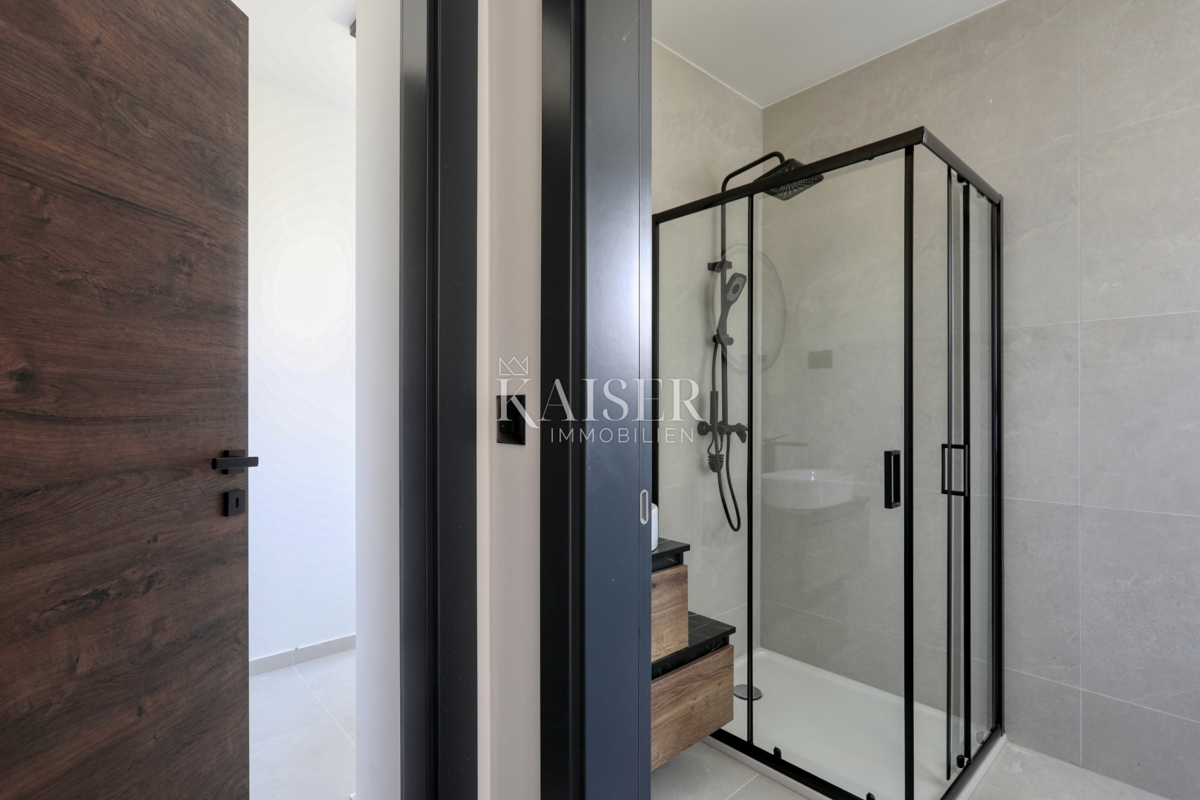  Zara, Privlaka, appartamento duplex con giardino privato, a 400 metri dal mare