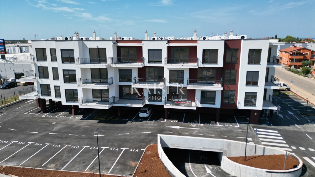 Istria, Umago - appartamento con una camera da letto in una nuova costruzione, 47m2, terzo piano, posizione attraente