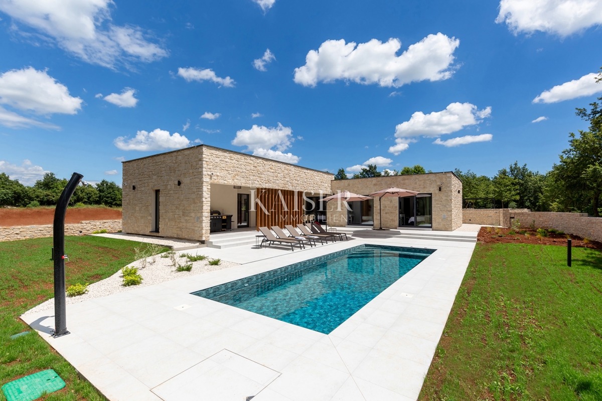 Istria, Svetvinčenat - villa di lusso 170m2 immersa nella natura