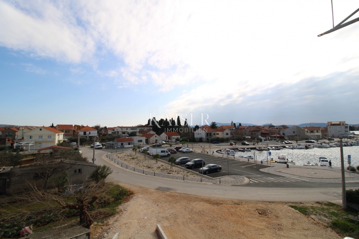Zadar, Sukošan appartamento con terrazza sul tetto, 1 fila al mare