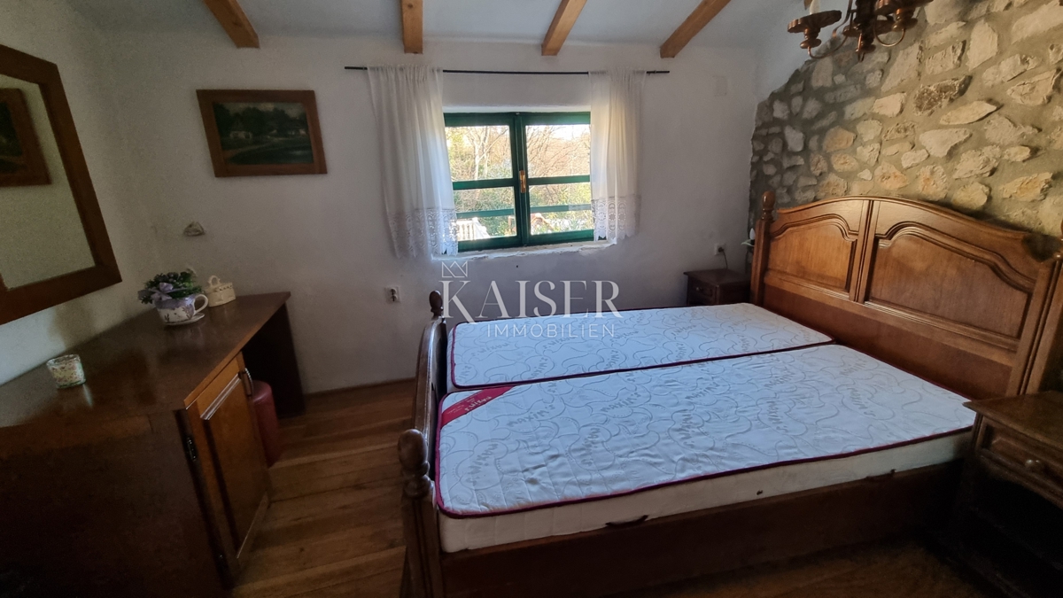 Crikvenica, Tribalj - bella casa in pietra con giardino