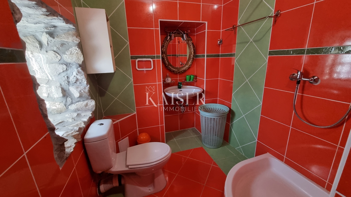 Crikvenica, Tribalj - bella casa in pietra con giardino