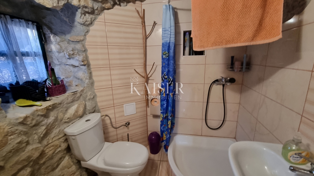 Crikvenica, Tribalj - bella casa in pietra con giardino