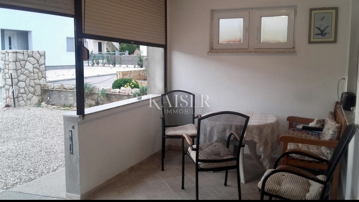 Vir, casa con due unità separate, a 200 m dal mare