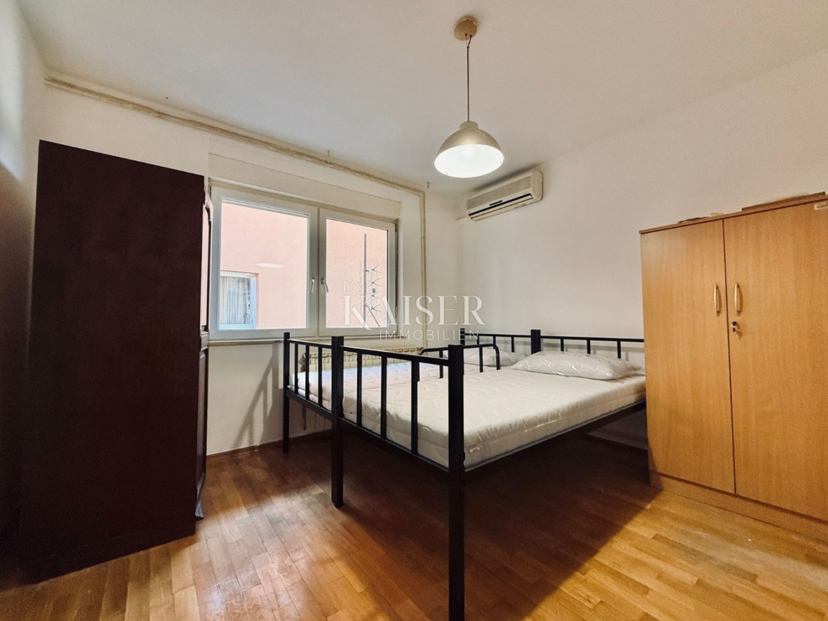 Rijeka, Grbci - casa con 2 appartamenti e giardino