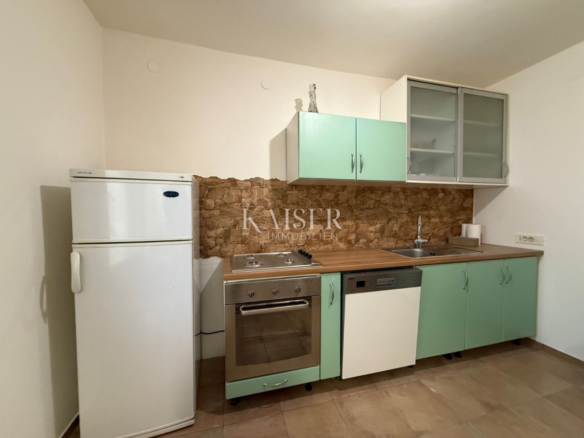 Rijeka, Grbci - casa con 2 appartamenti e giardino