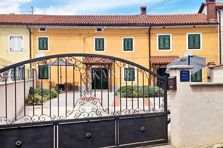 Casa Marčana, 220m2