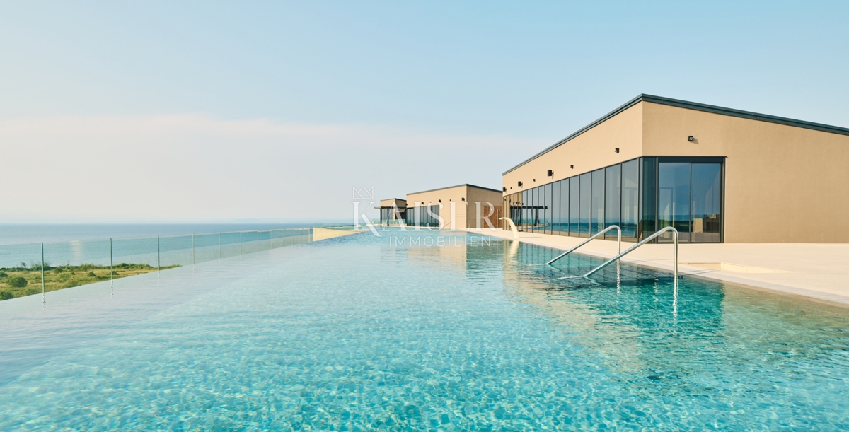 Istria, Umago, Salvore - appartamento 61m2, in un resort di lusso, adattato per disabili