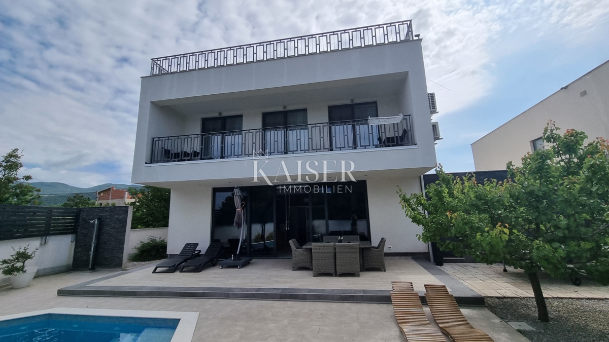 Villa Šmrika, Kraljevica, 400m2